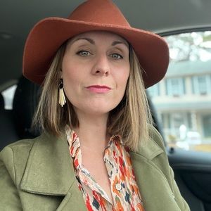 Meet your Posher, Kimberly